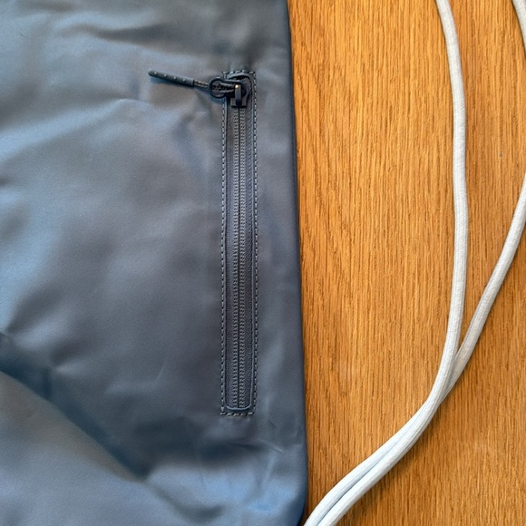 Lululemon Drawstring Backpack - Picture 5 of 6